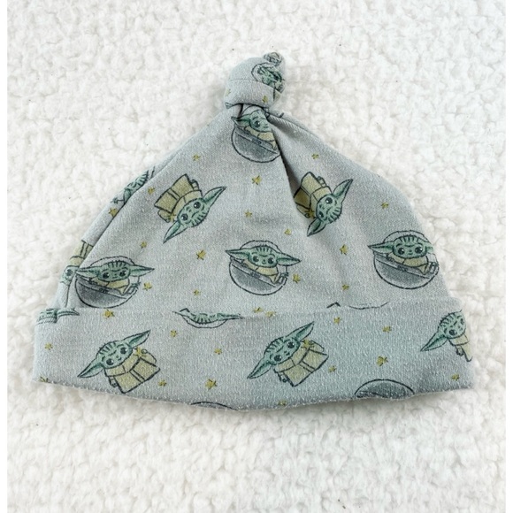 STAR WARS • Grey/Multi Baby Yoda Beanie Hat - Picture 1 of 9